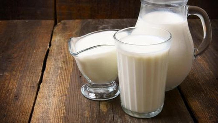 susu bubuk atau susu cair - tips memilih produk susu kambing